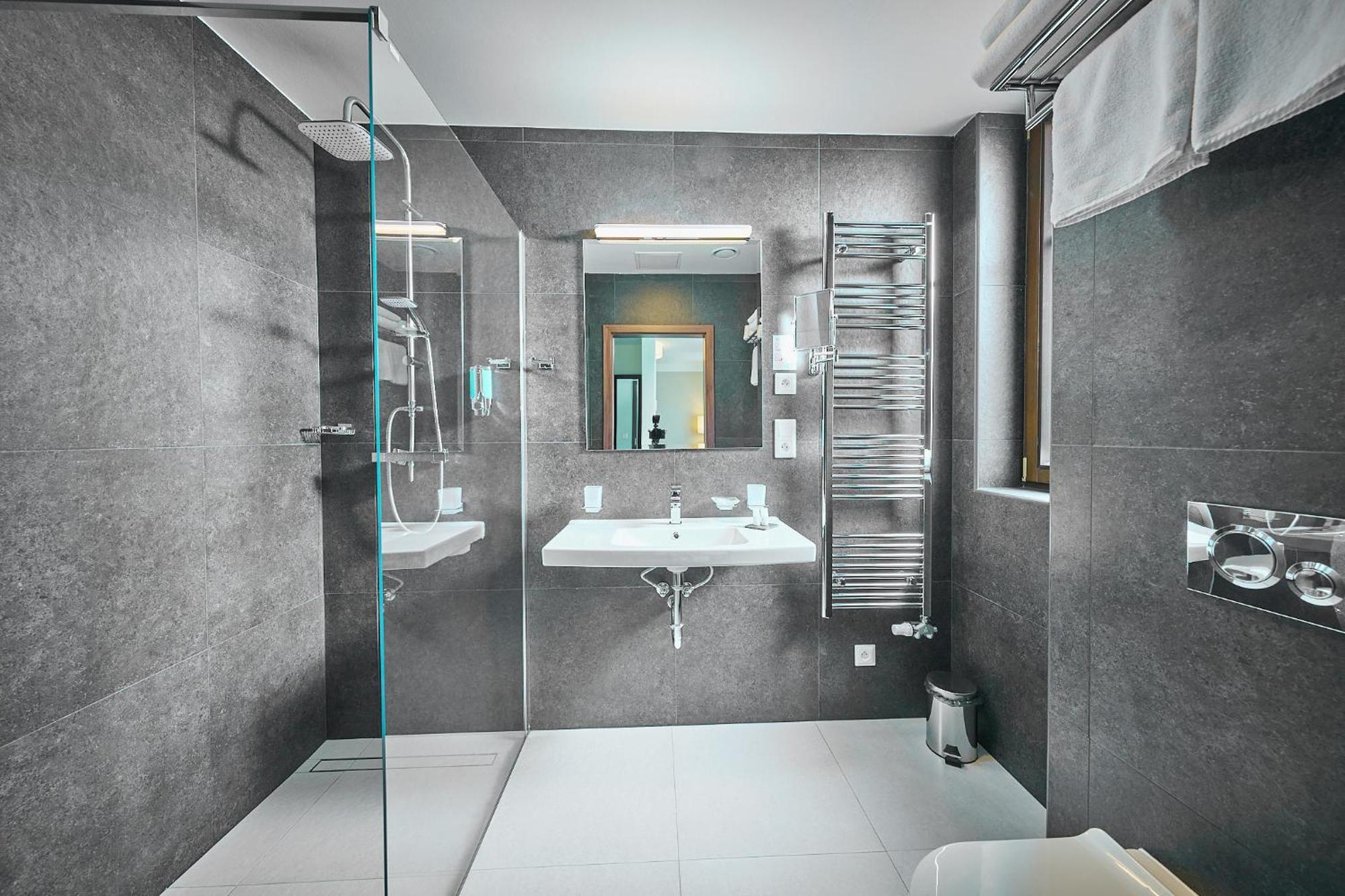 Wellness Hotel Queens Mariánské Lázně Exteriör bild