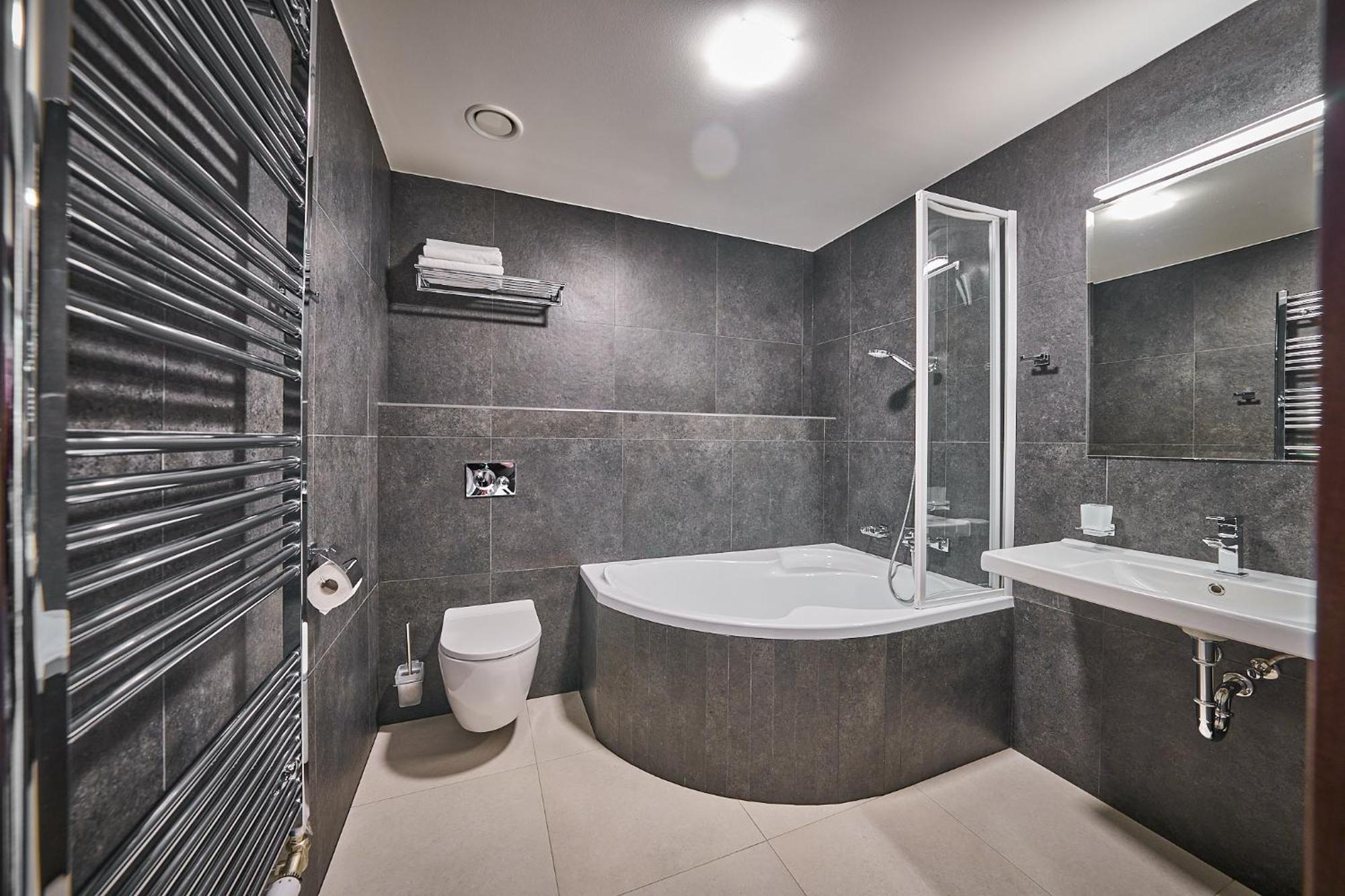 Wellness Hotel Queens Mariánské Lázně Exteriör bild