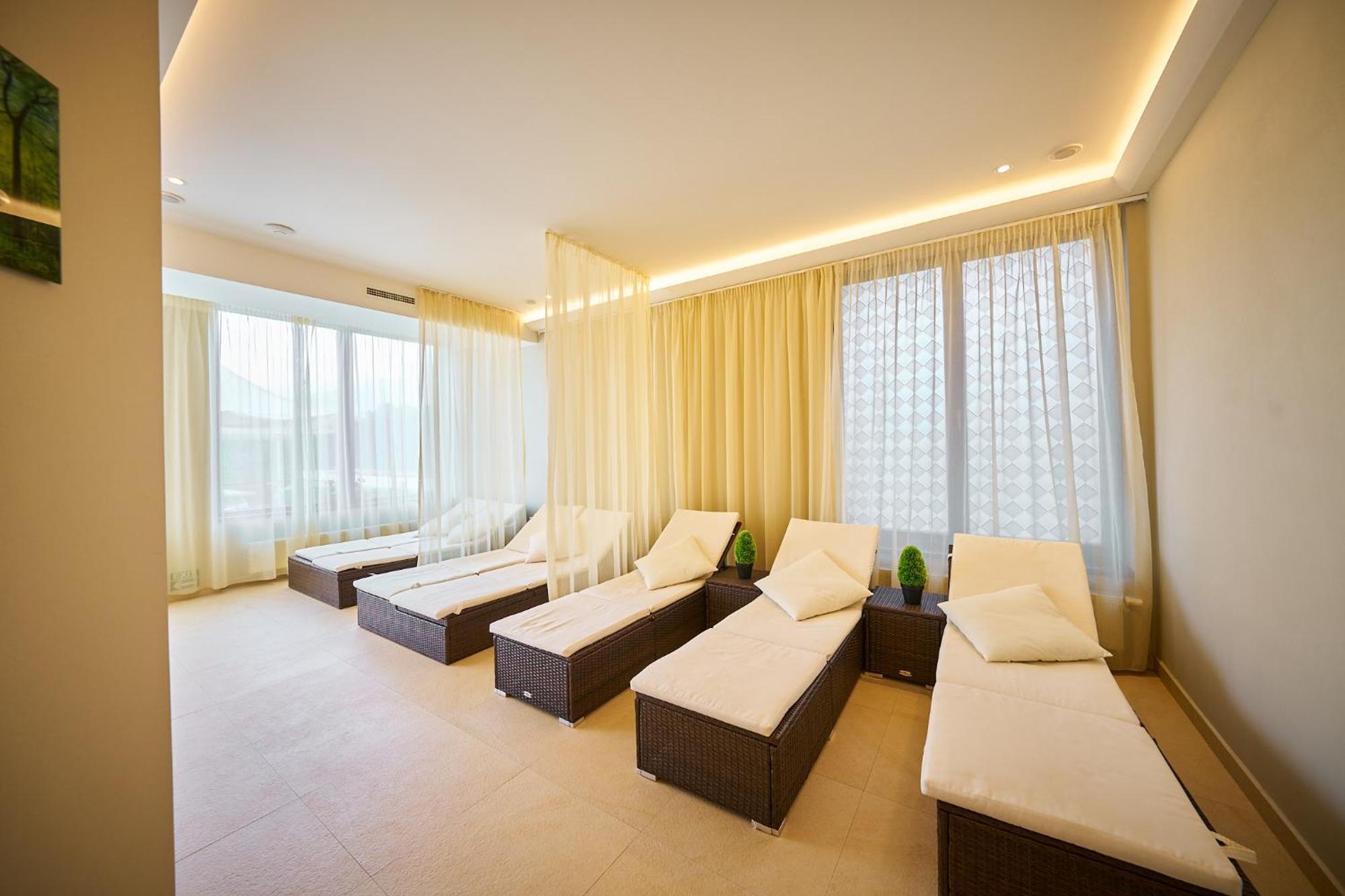 Wellness Hotel Queens Mariánské Lázně Exteriör bild