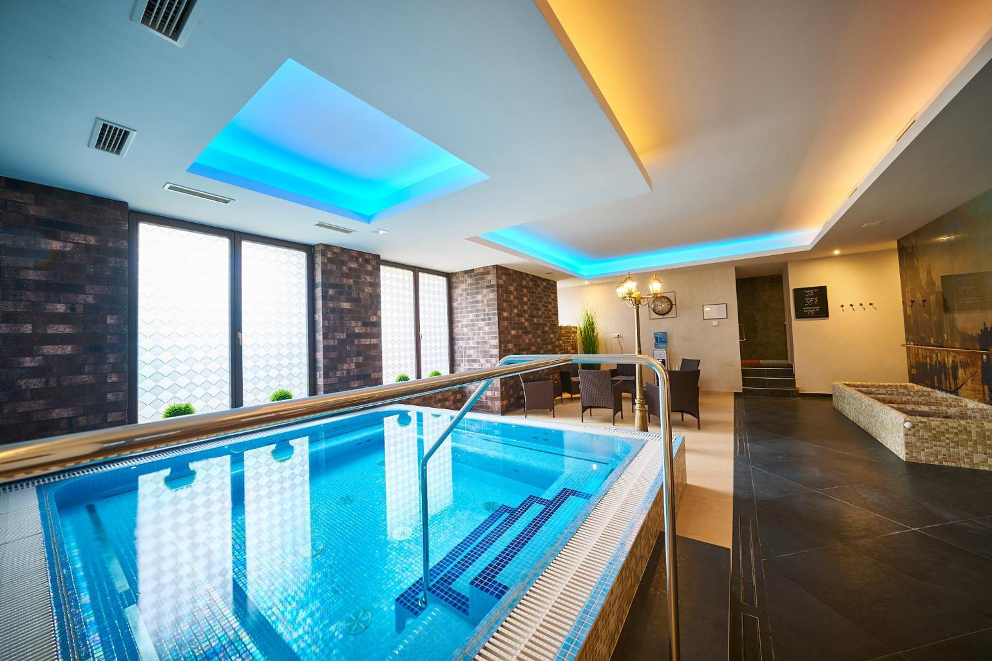 Wellness Hotel Queens Mariánské Lázně Exteriör bild
